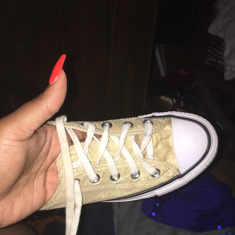 Gold converse